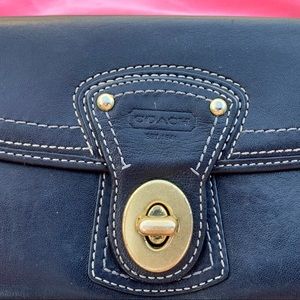 COACH Vintage Authentic Black Leather Wallet w/Pink Lining & Brass Closure